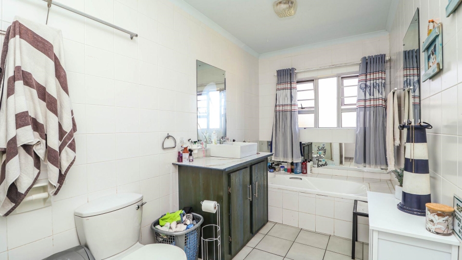 4 Bedroom Property for Sale in Little Brak River Western Cape